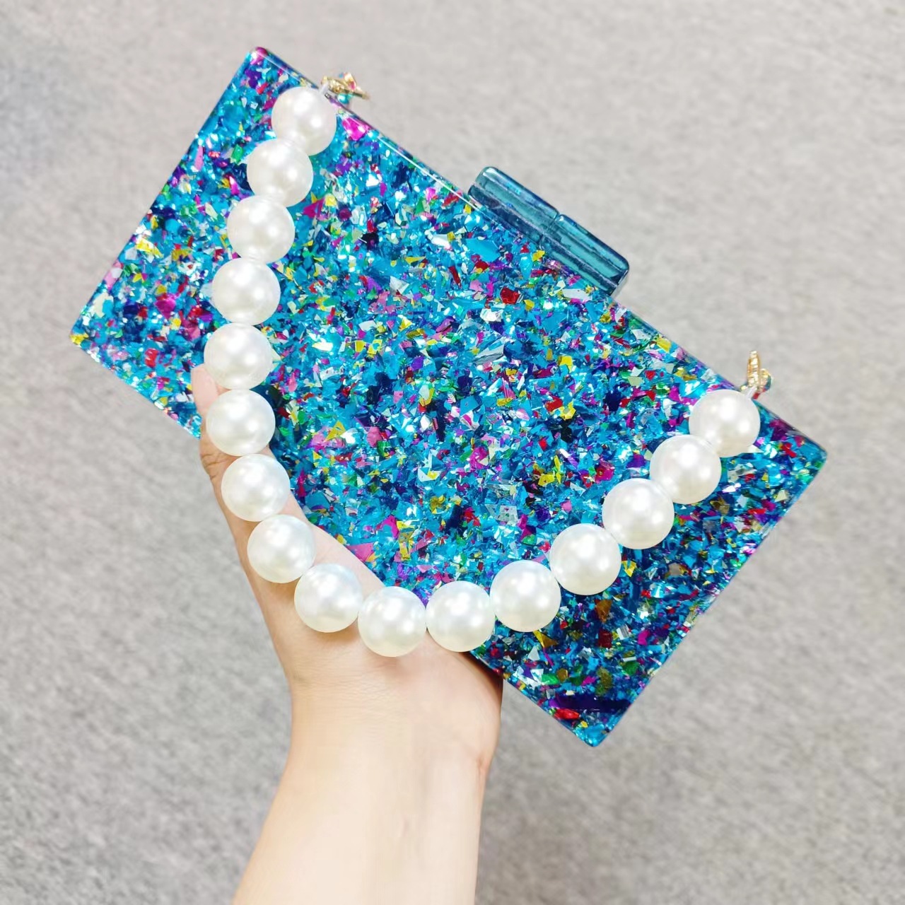 Luxury Acrylic Beaded Clutch B - Luxury Bags Green のレビューと価格