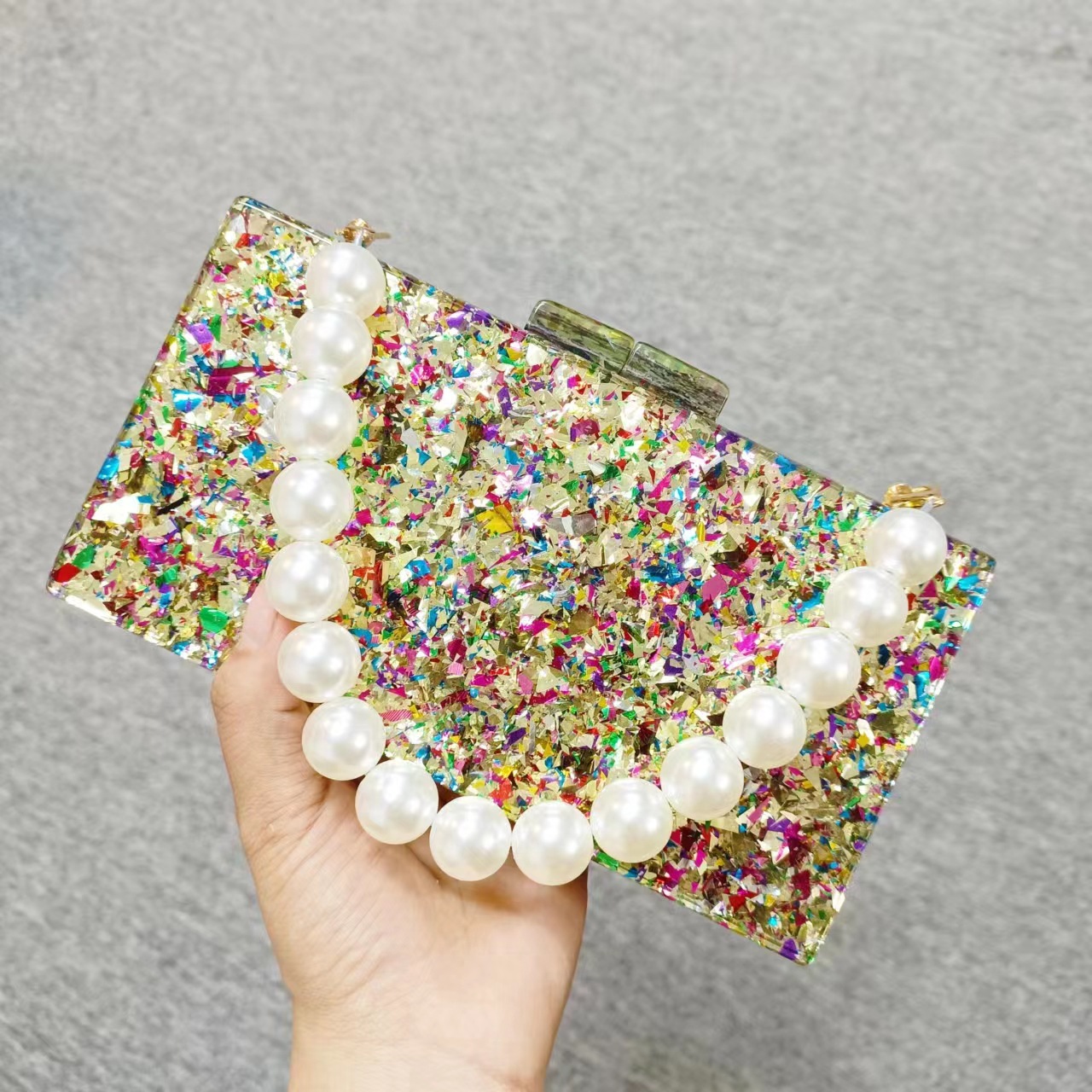 Luxury Acrylic Beaded Clutch B - Luxury Bags Green のレビューと価格