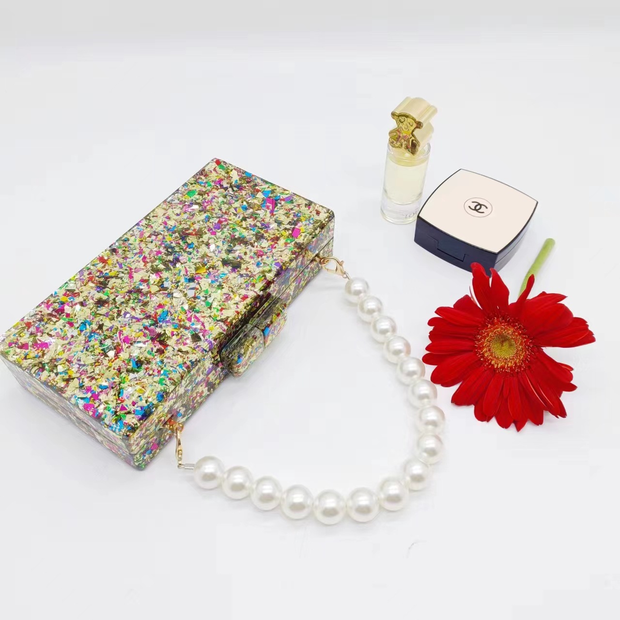 Luxury Acrylic Beaded Clutch B - Luxury Bags Green のレビューと価格