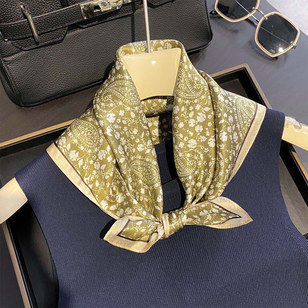 Luxury 100% Pure Silk Square S - Luxury Bags Expensive のレビューと価格