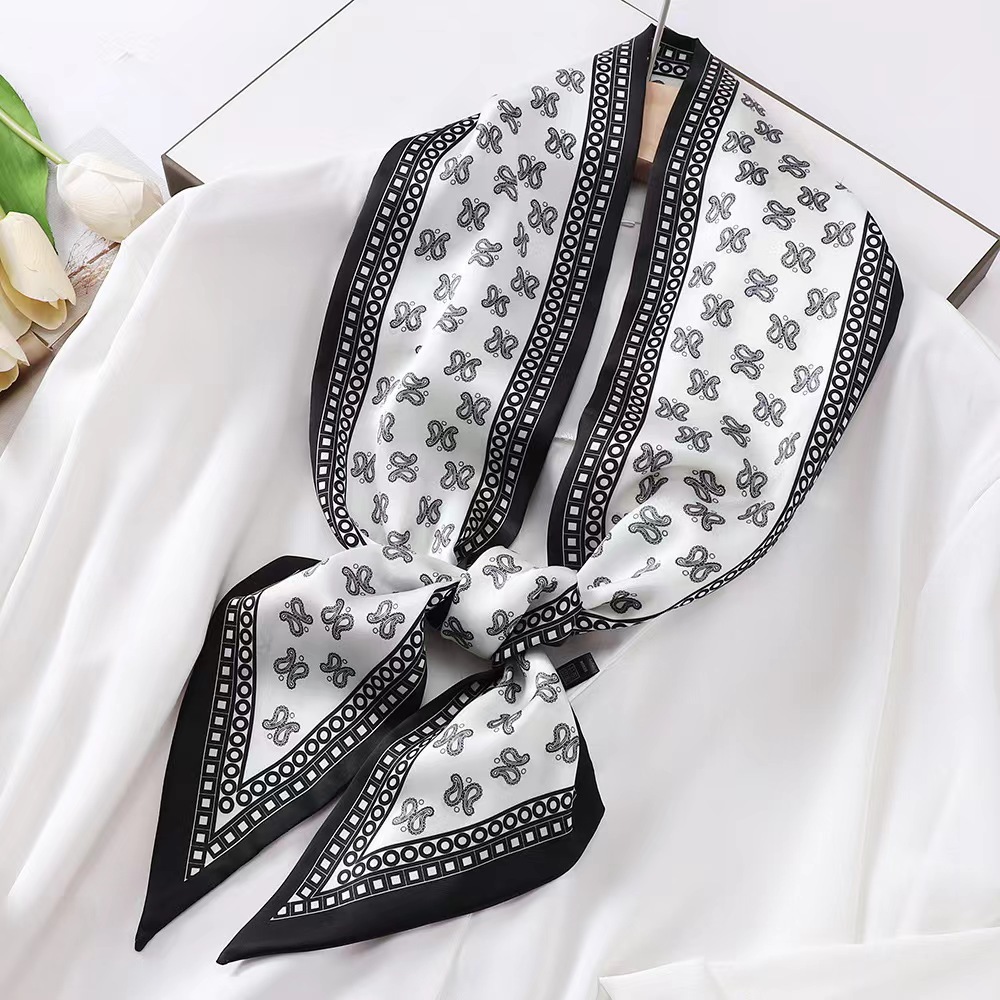 Luxury Zebra Print Silk Square - Luxury Bags Expensive のレビューと価格