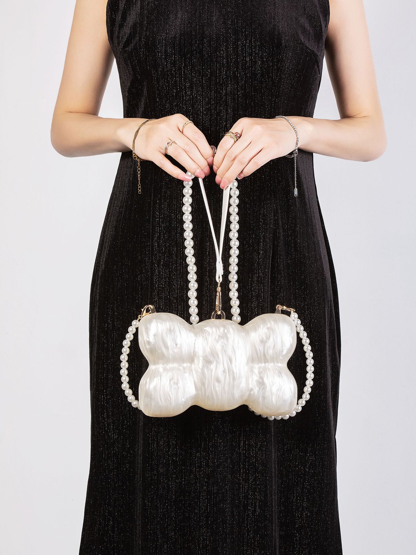 Chic Women Acrylic Cake Bag Cu - Luxury Bags Cute のレビューと価格