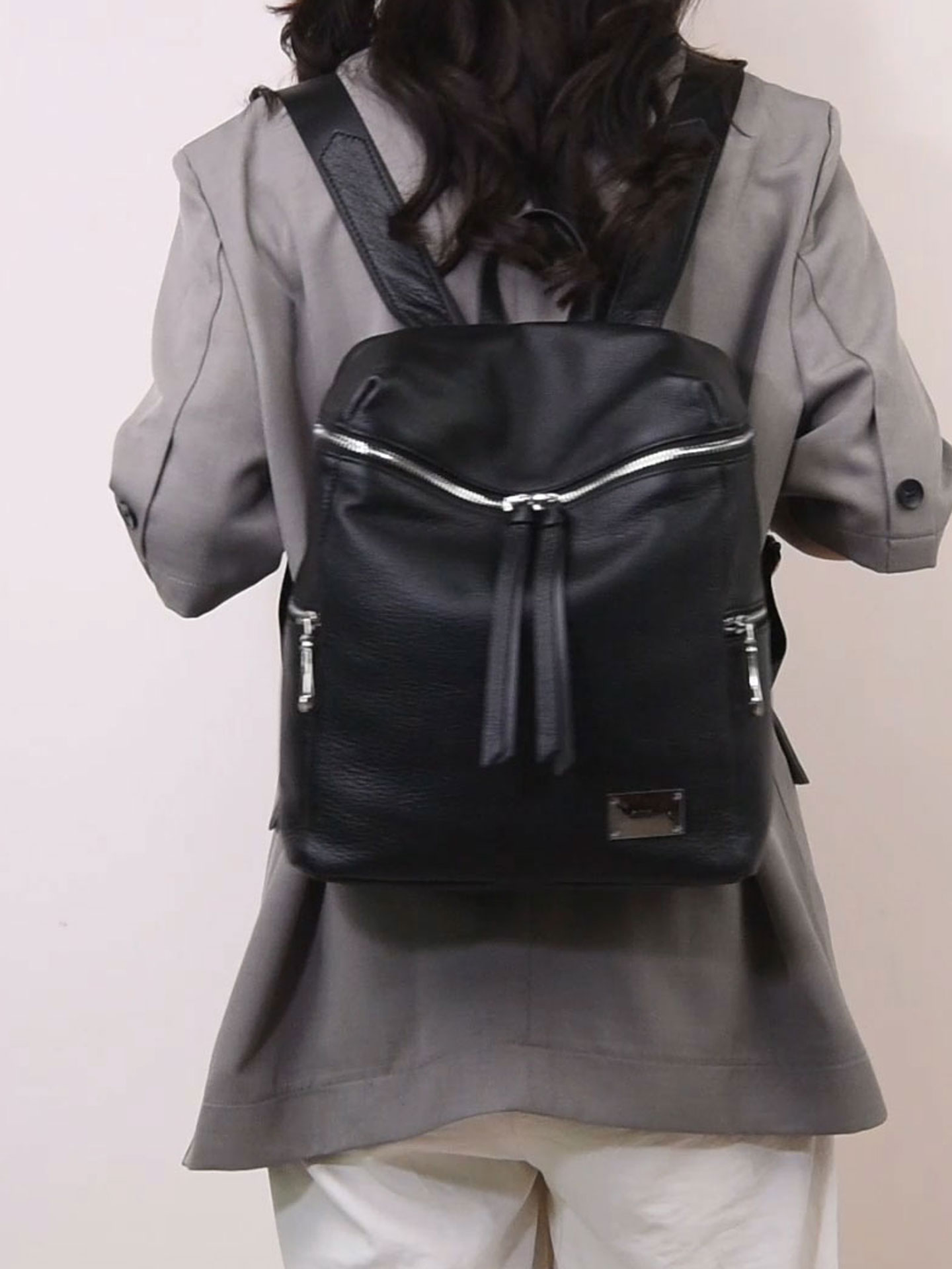Women's genuine leather backpa - Luxury Bags Classy のレビューと価格