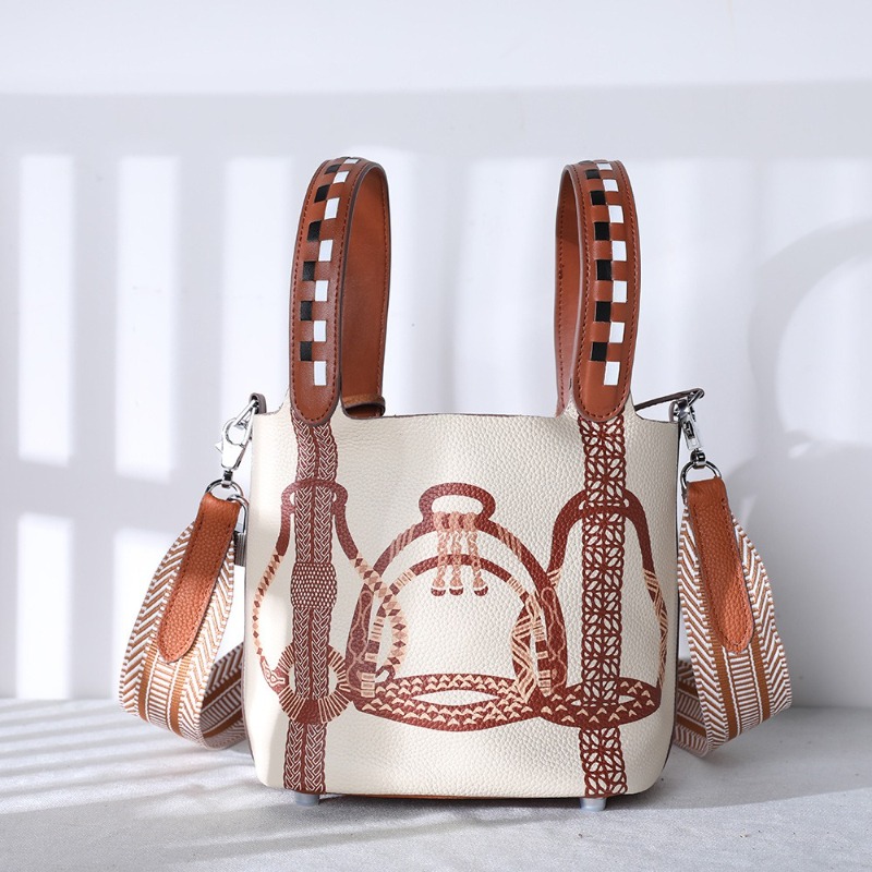 Designer Luxury Bucket Bag Wom - Luxury Bags Trend 2025 のレビューと価格