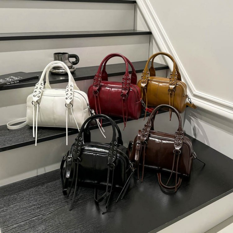 Famous Designer Leather Women' - Luxury Bags Classy のレビューと価格