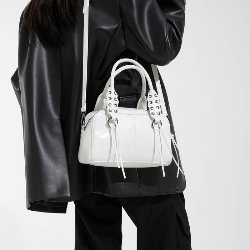 Famous Designer Leather Women' - Luxury Bags Classy のレビューと価格