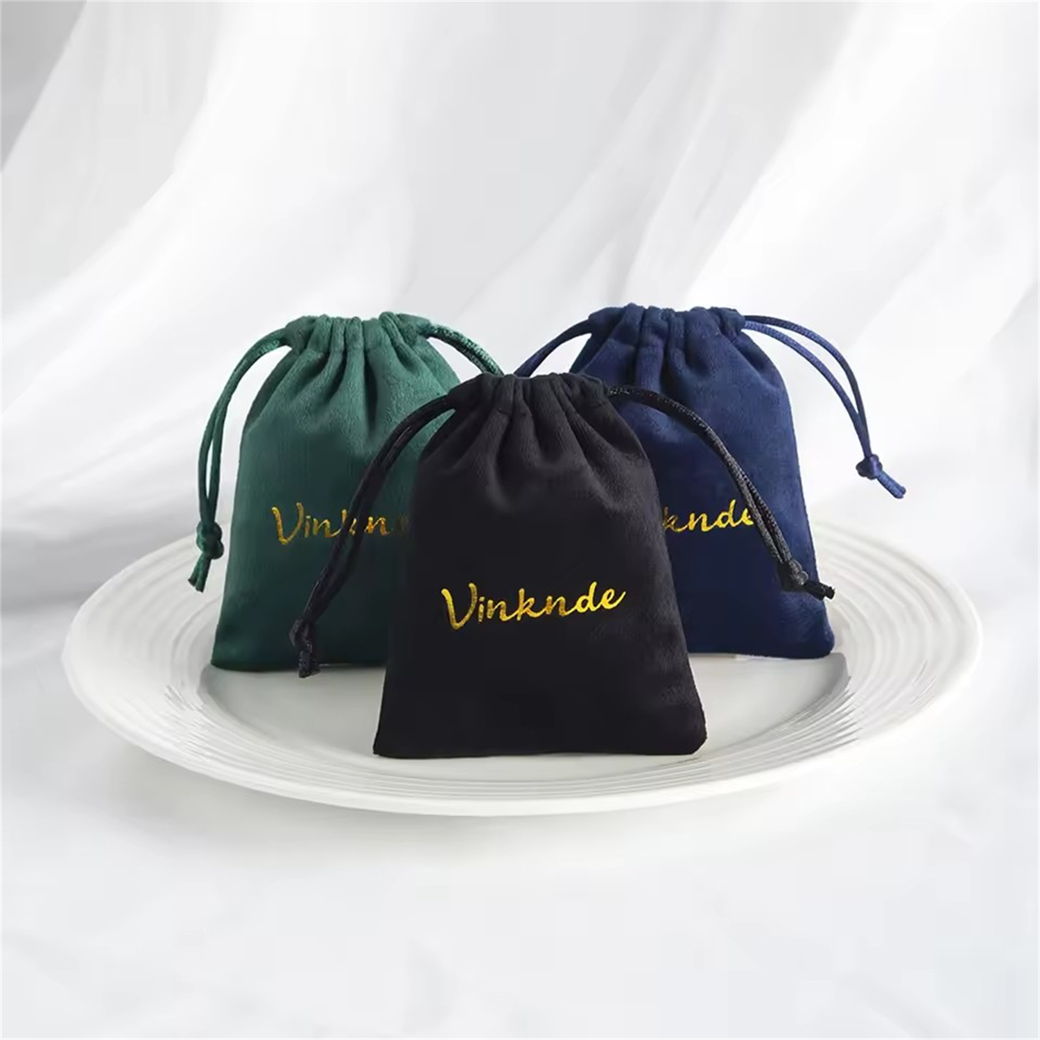100pcs Green Velvet Packaging  - Luxury Bags Green のレビューと価格