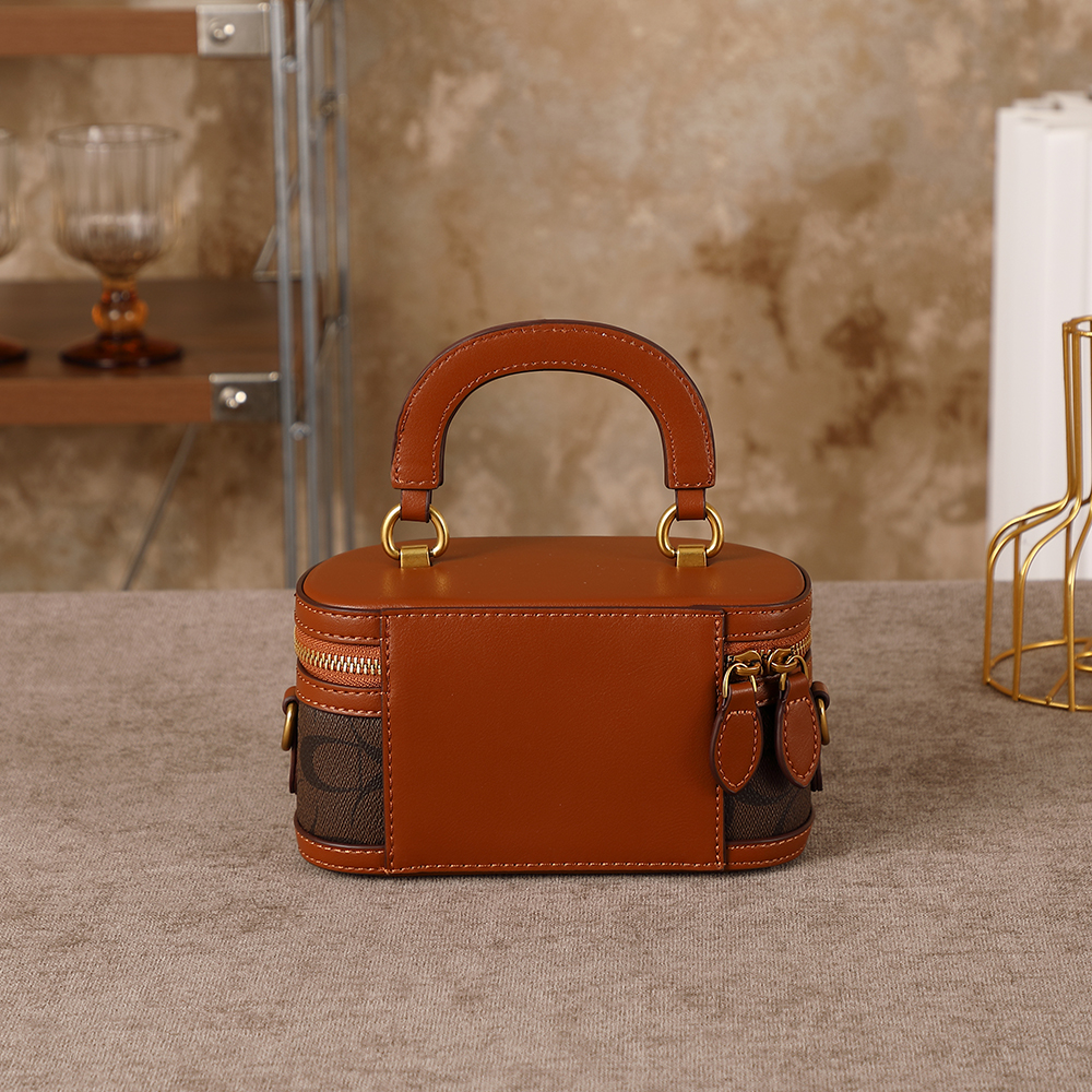 Light luxury niche design lunc - Luxury Bags Trend 2025 のレビューと価格