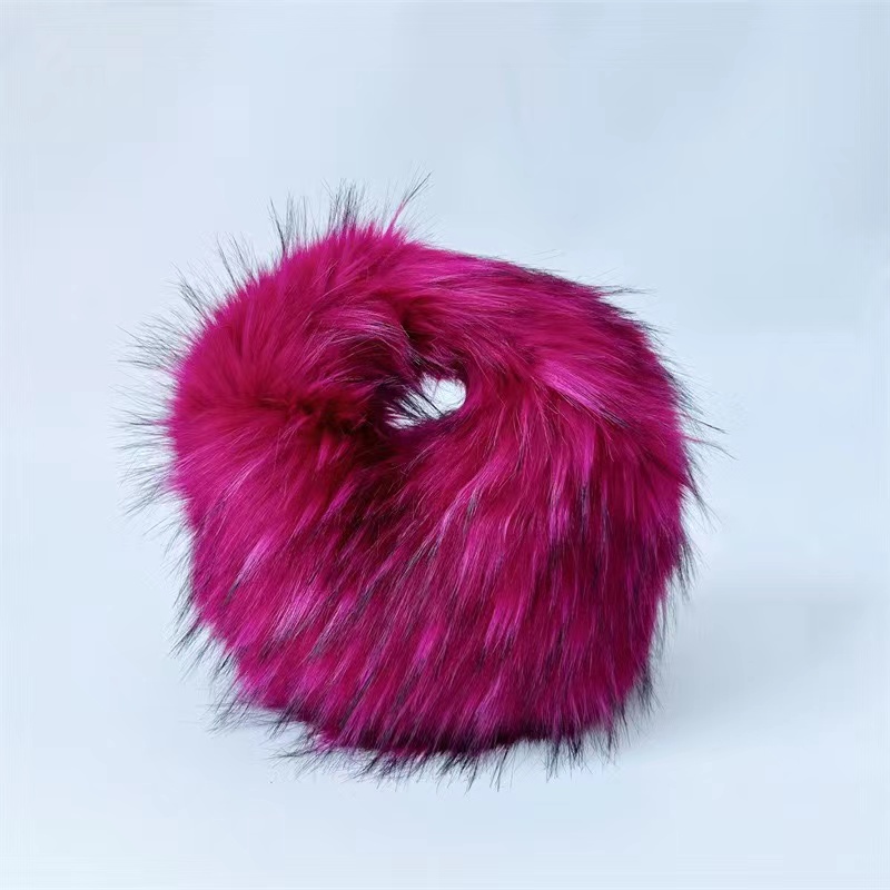 Fur Women's Small Half Moon Ba - Luxury Bags Cute のレビューと価格