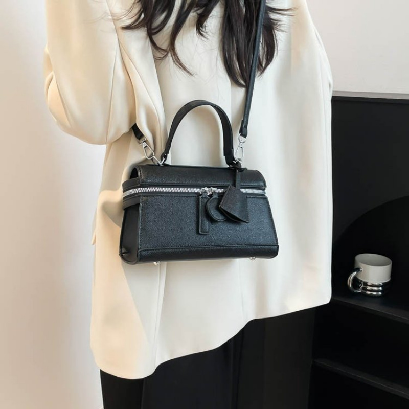 Luxury Brand Leather Women's T - Luxury Bags Classy のレビューと価格