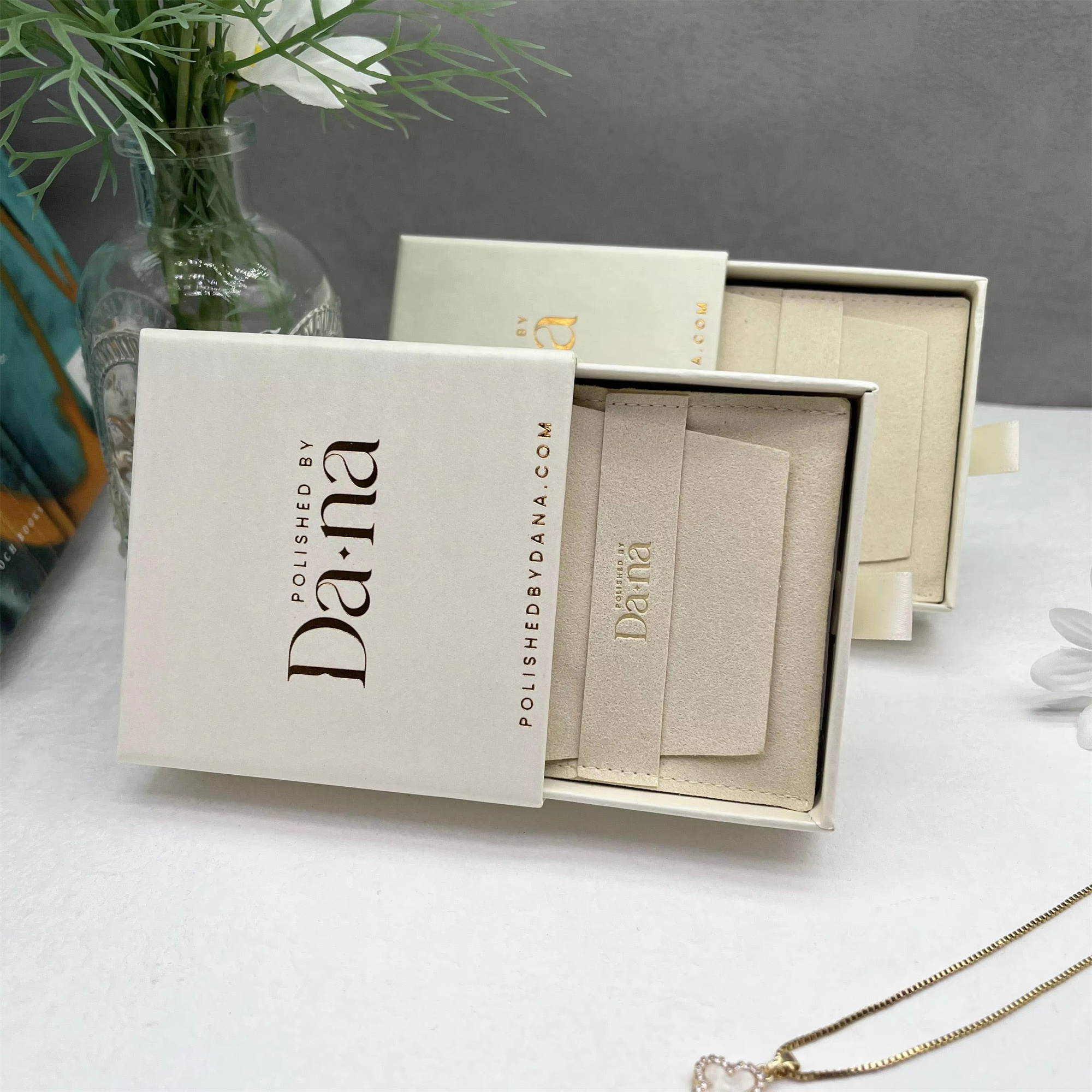 Luxury Mint Green Velvet Suede - Luxury Bags Green のレビューと価格