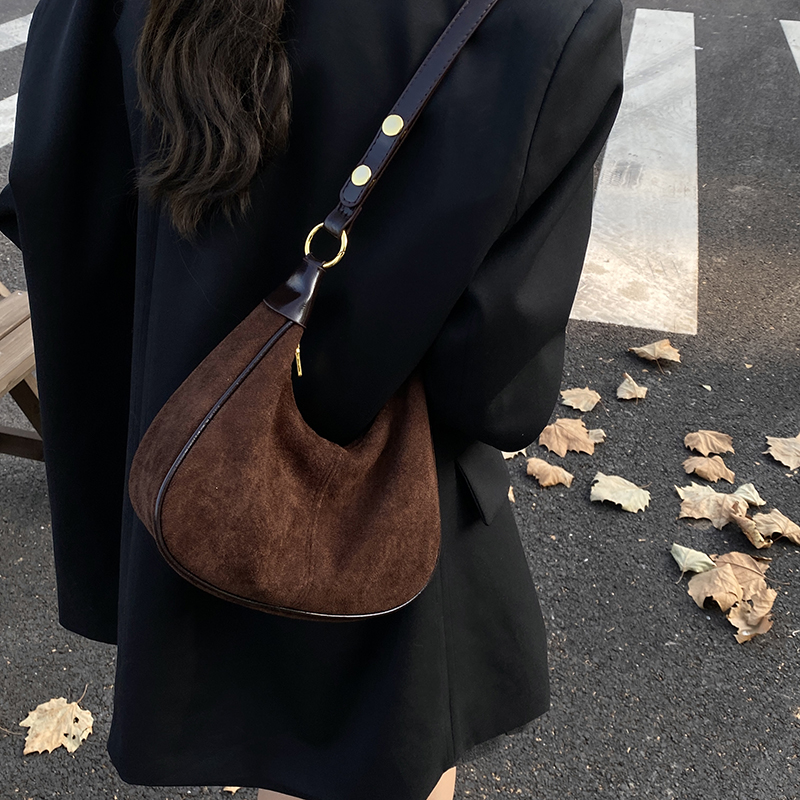 LEFTSIDE Women Small Suede Sho - Luxury Bags Trend 2025 のレビューと価格