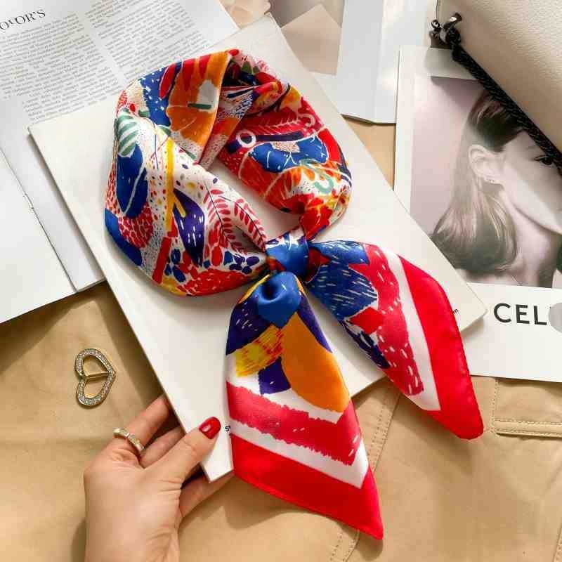 70cm Luxury Belt Print Silk Sq - Luxury Bags Expensive のレビューと価格