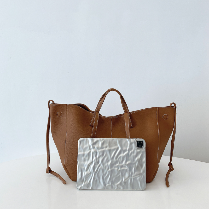 Large Capacity Leather Zipper  - Luxury Bags Trend 2025 のレビューと価格