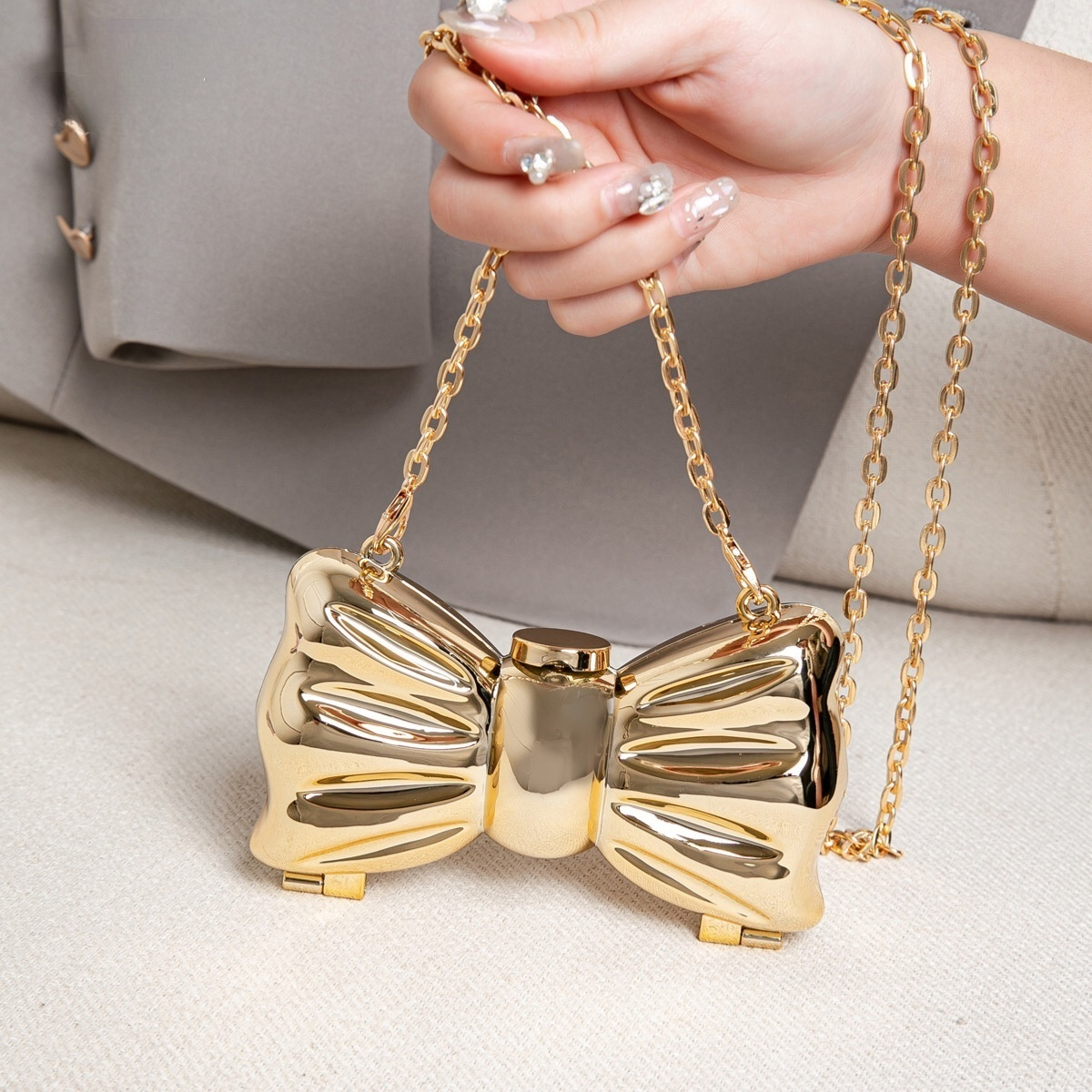 Luxury Fashion Metal Mini Hand - Luxury Bags Expensive のレビューと価格